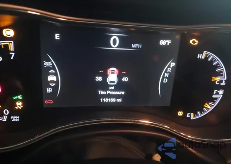 2017 Jeep Grand Cherokee Altitude 4X2 z USA, uszkodzony, nr VIN 1C4RJEAGXHC804846